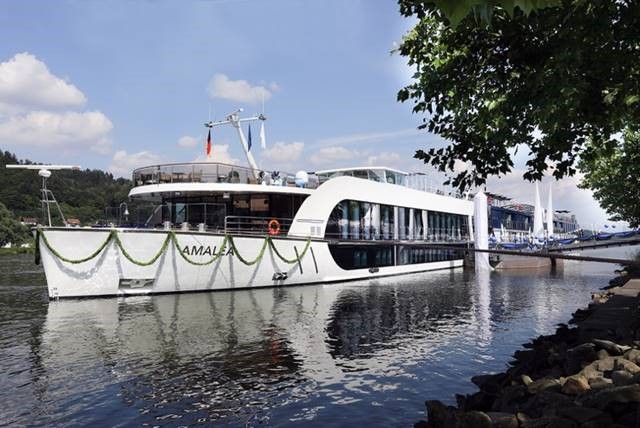 AMAWATERWAYS RECEIVES TOP HONORS AT TRAVELAGE WEST WAVE AWARDS